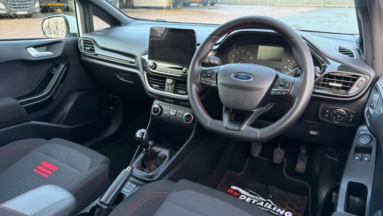 Ford Fiesta Petrol 1.0 Ecoboost mHEV Sport Van